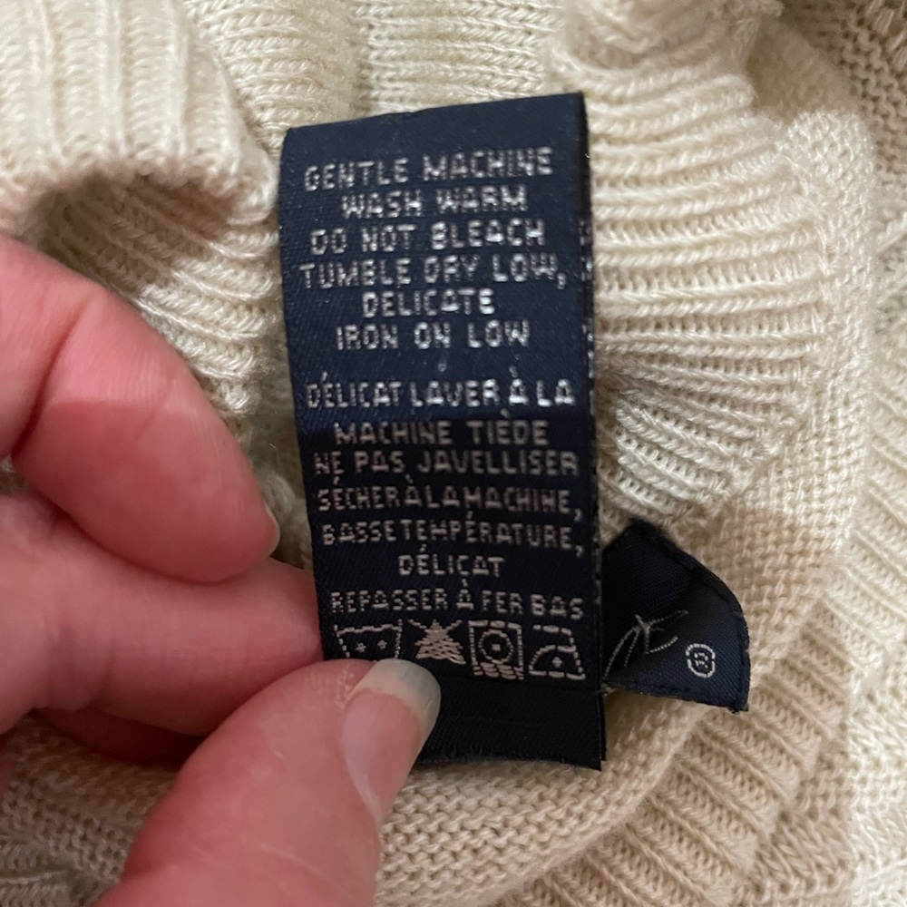 Cardigan - Picture 11 of 11